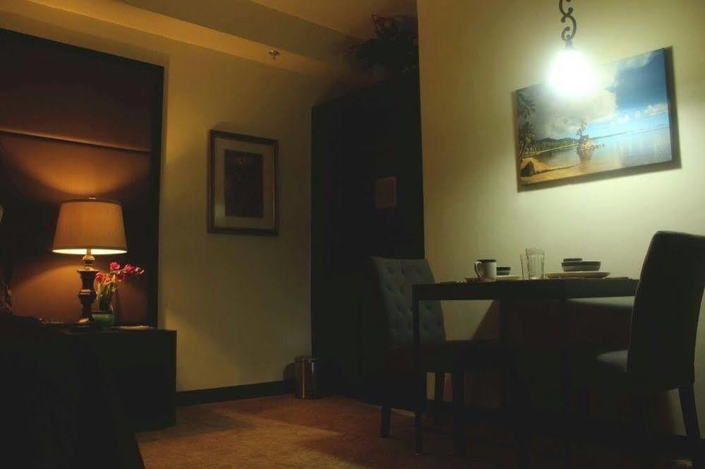 One Pacific Hotel Tamuning Εξωτερικό φωτογραφία