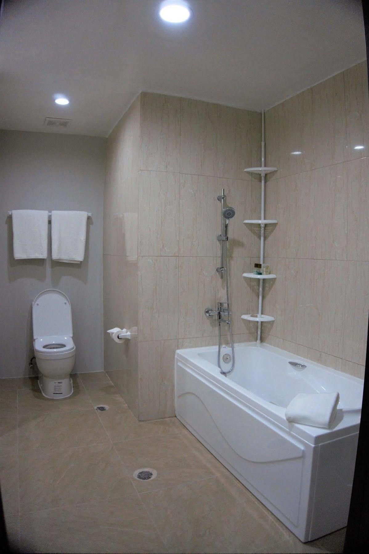One Pacific Hotel Tamuning Εξωτερικό φωτογραφία